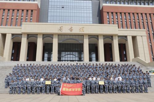 BETWAY必威在2026年新生军训中取得佳绩